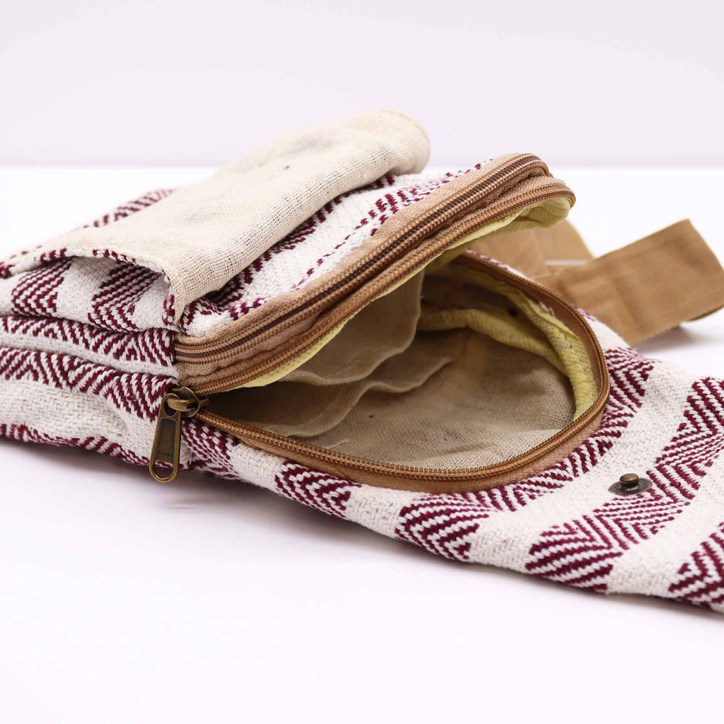 Crossbody-väska i naturbomull – Vinröd/Vit