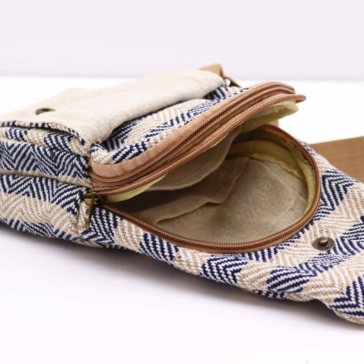 Crossbody-väska i naturbomull – Beige/Marinblå